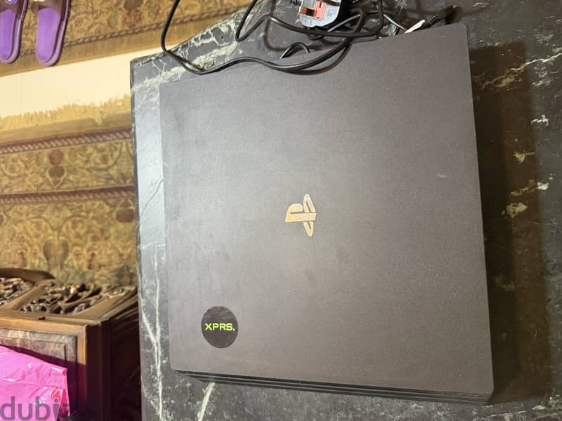 PS4 Pro 1