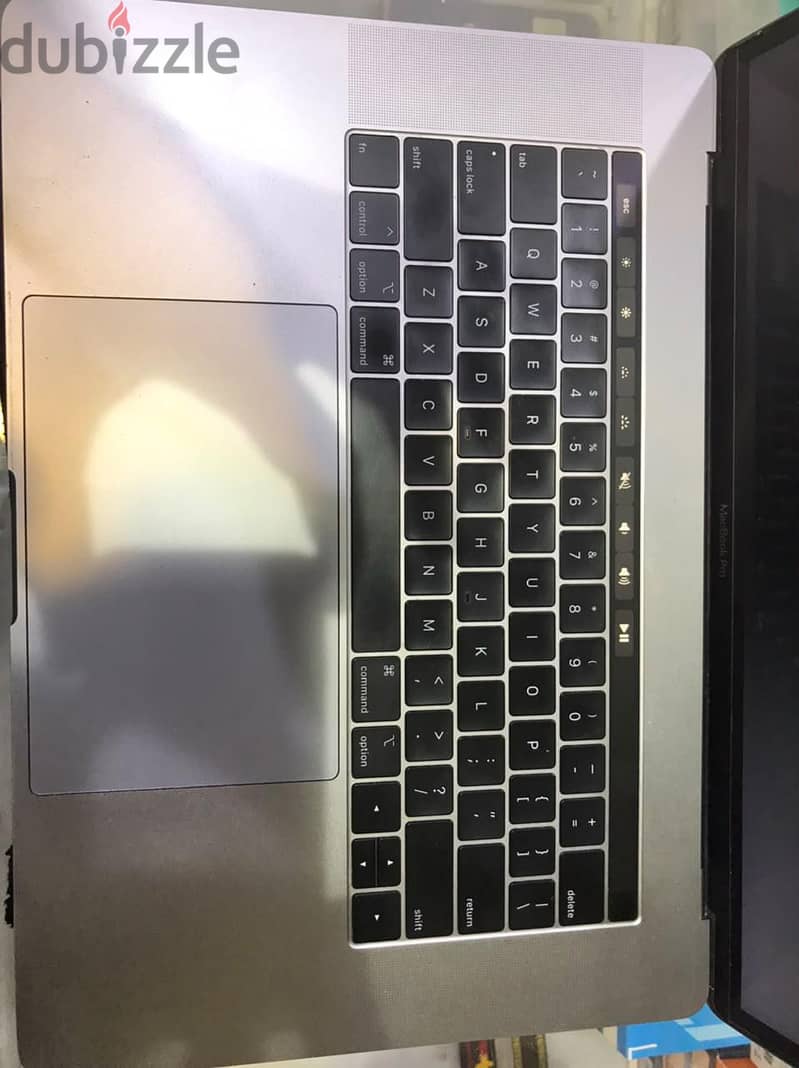 MacBook pro 2019 1