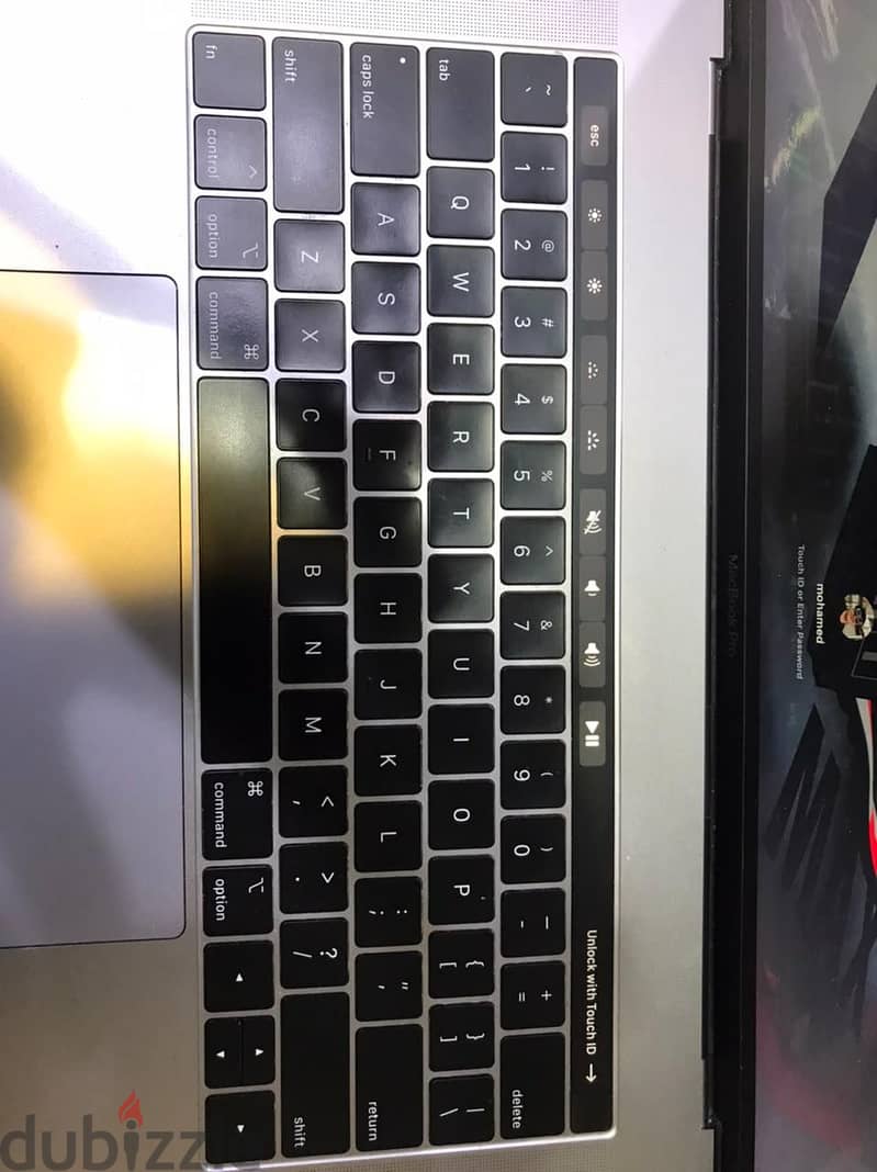 MacBook pro 2019 2