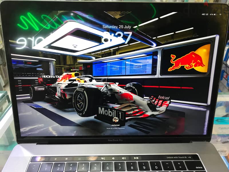 MacBook pro 2019 8
