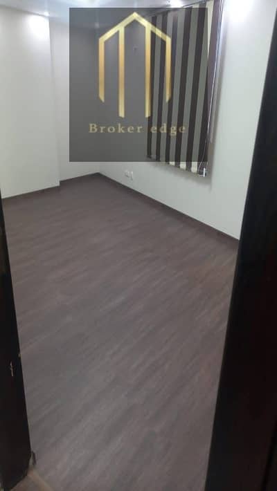 Office space for rent on Al-Nazhah main street, administrative license 200 meters