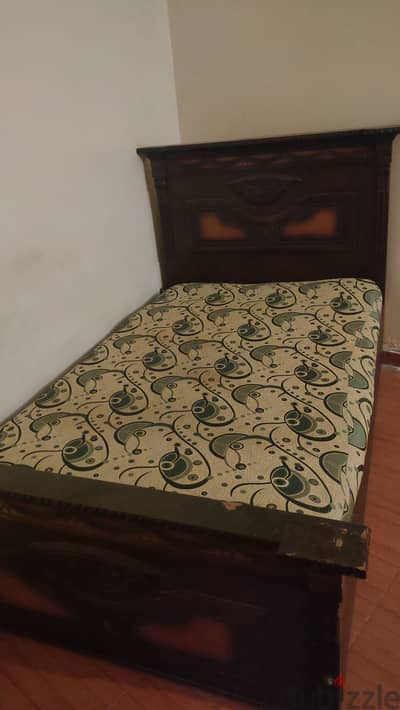 سرير ممتاز كامل للبيع