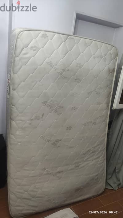 ٢ مرتبه Best Bed والمخدات بتاعتهم بحالة ممتازة للبيع
