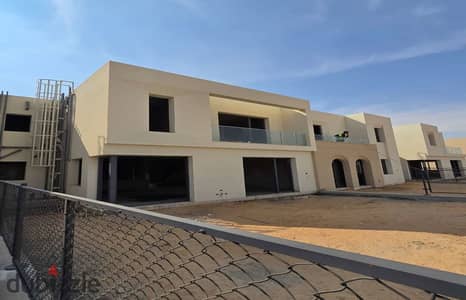 Own a villa with the earliest delivery in VAI from Sodic next to Beverly