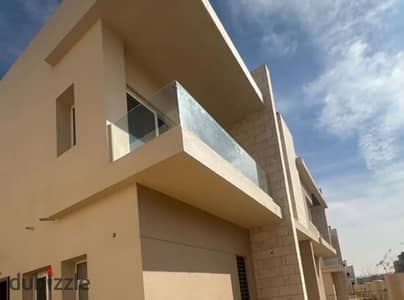 Townhouse ready for living, distinctive view in Taony, next to New Giza