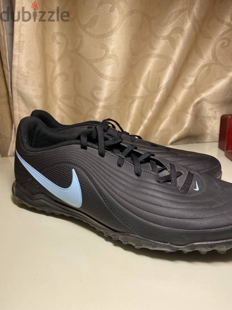 Nike Tempo 3