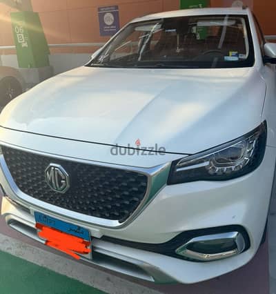 MG HS 2021