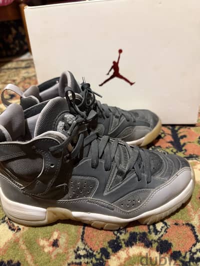 Nike air jordan basketball shoes size 38