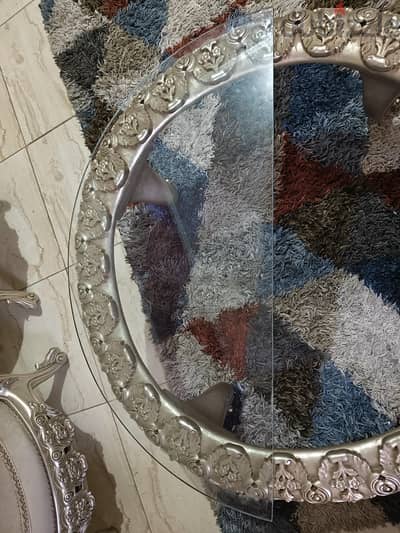 لوح زجاج سيكيورت نصف دائره بقطر متر وسمك 10 مم