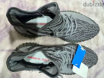 New Adidas yeezy boost 350 V2 (original)