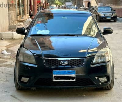Kia Rio 2010 فابريكا بالكامل