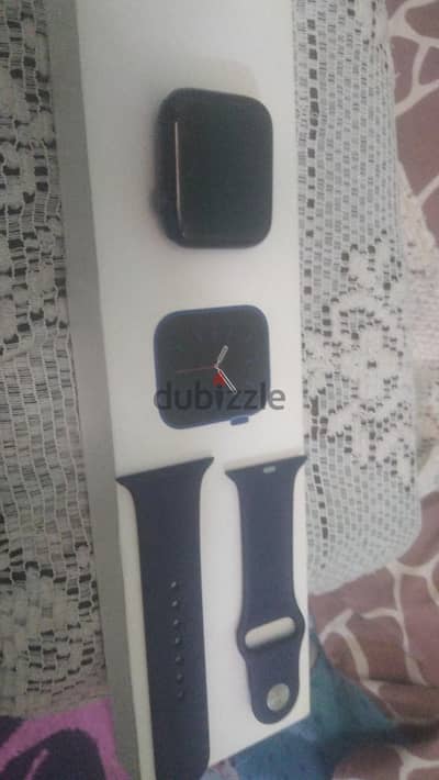 ساعه ابل مقاس ٤٤ سيرس 6 بحاله ممتازه