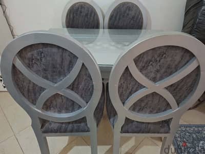سفرة ٤ كراسي
