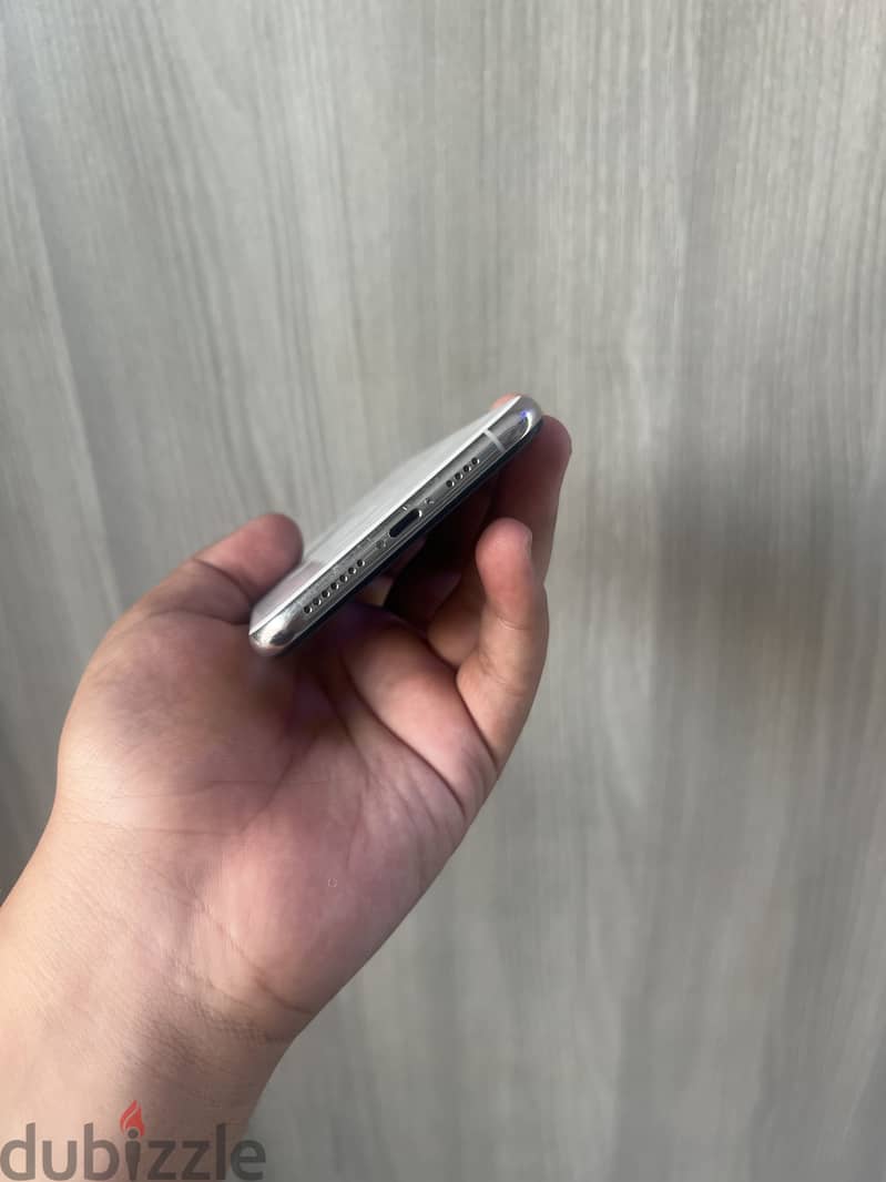 Apple - iPhone XS Max 3