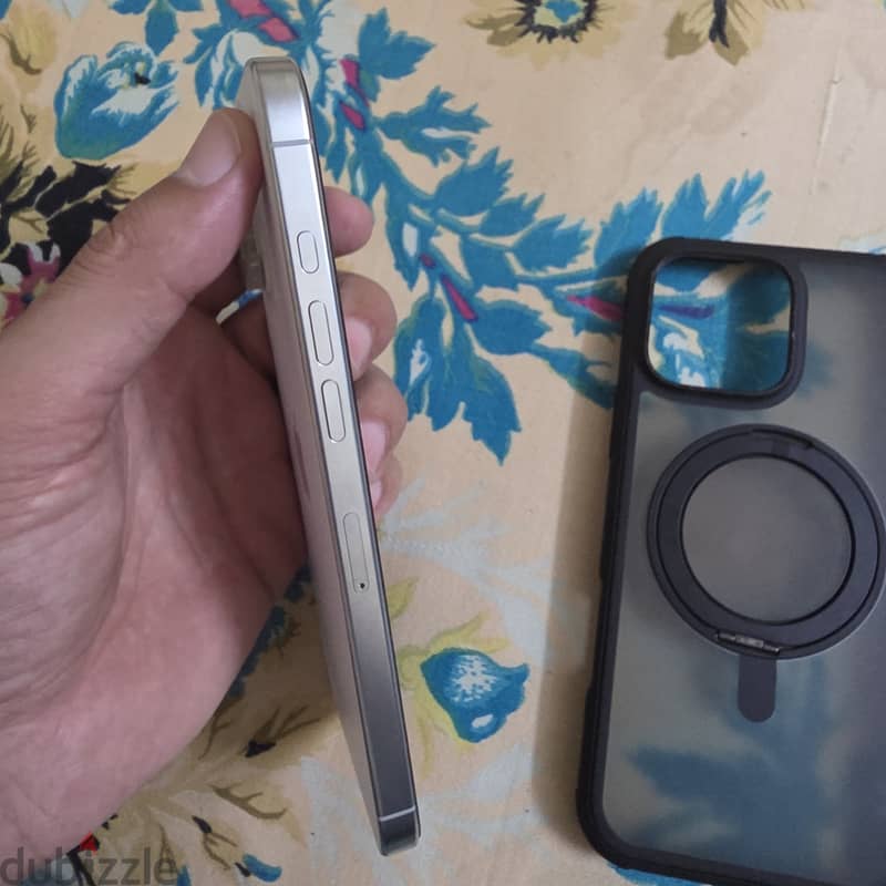Apple - iPhone 16 Pro Max 2