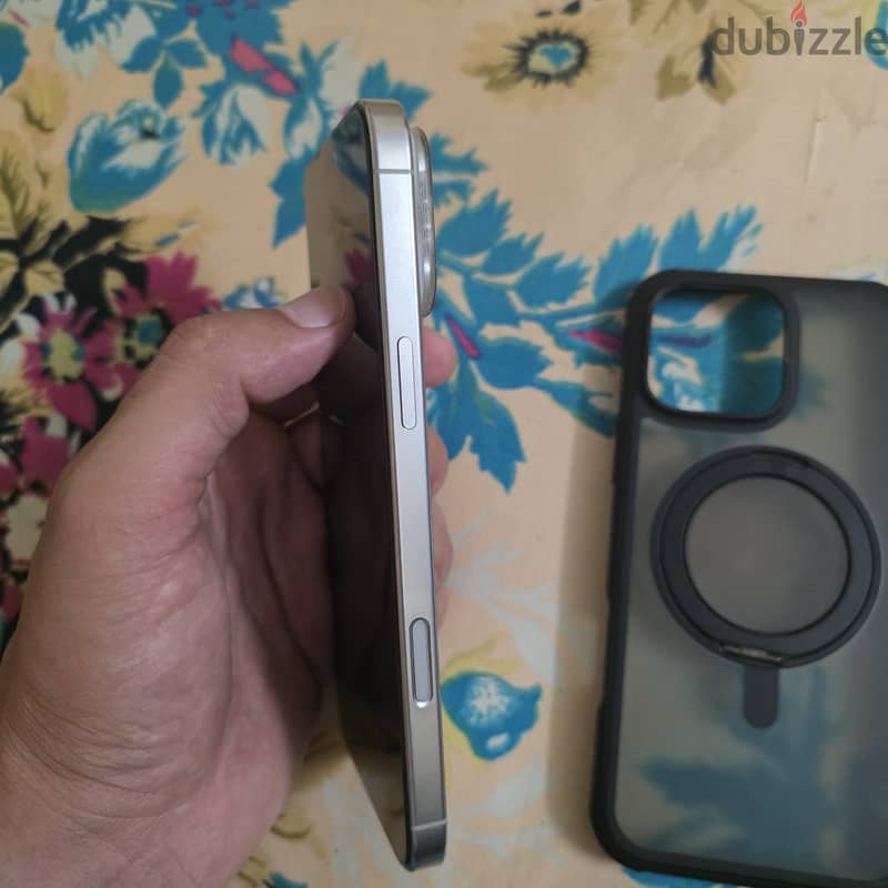 Apple - iPhone 16 Pro Max 5