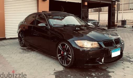 بي ام دبليو 335i موديل 2010 بها سيستم كامل فبريكا حالة مميزة جدا