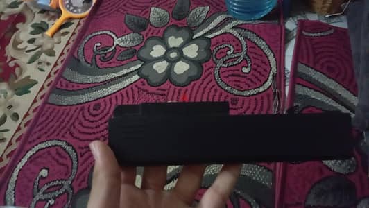 لابتوب hp مستعمل للبيع هارد ٢٥٠ رامات ٤