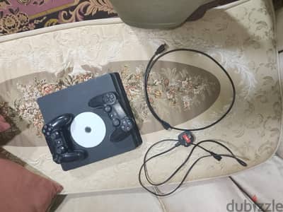 بلايستيشن ٤ سليم ٥٠٠ جيجا بحالة جيدة
