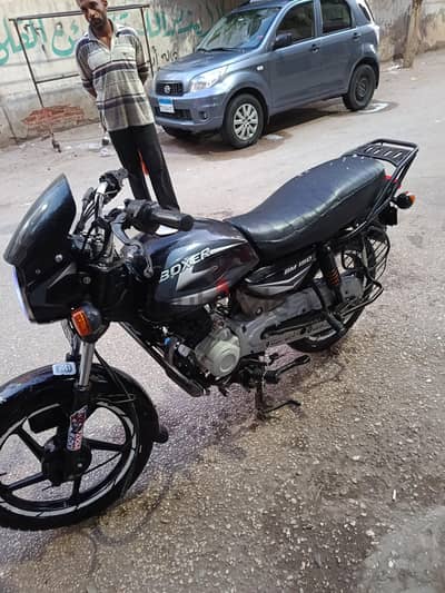 بيع مكنه بوكسر بهار رخصه 3سنوات للبيع مرور الغربيه