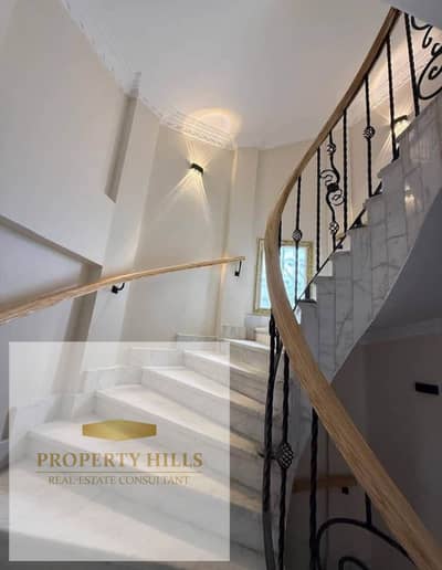 Villa with a low down payment and installments over 12 years for sale at less than half the original price, next to Madinaty.