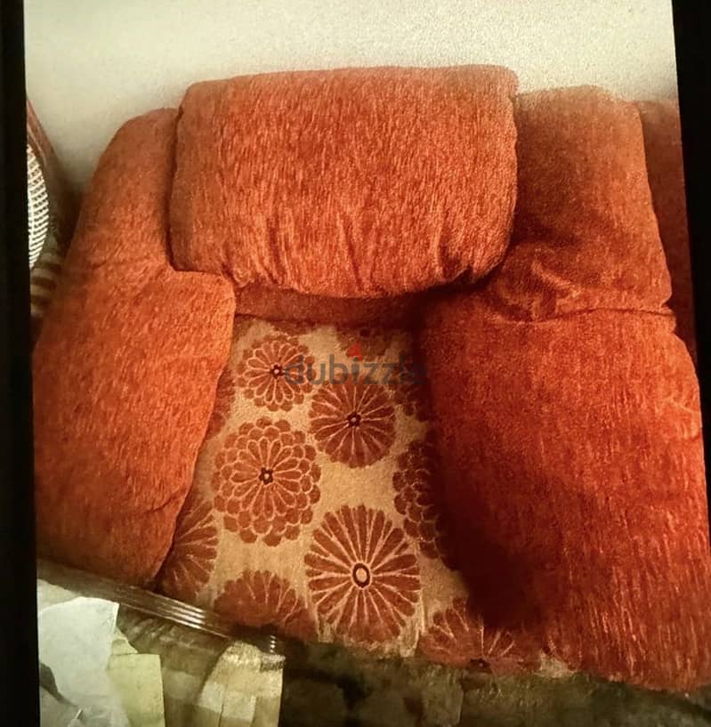 Sofa +two seaters 3