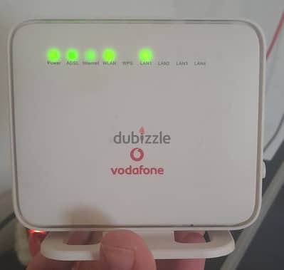 راوتر فودافون ADSL موفر في الباقة ويعمل بحاله جيدة جدا