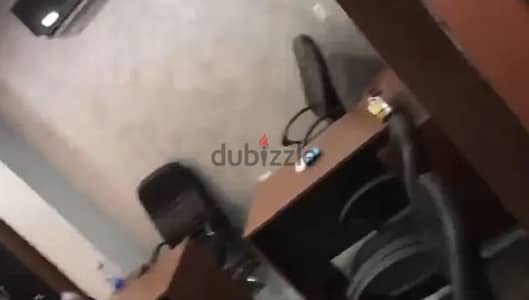 مكتب تجاري