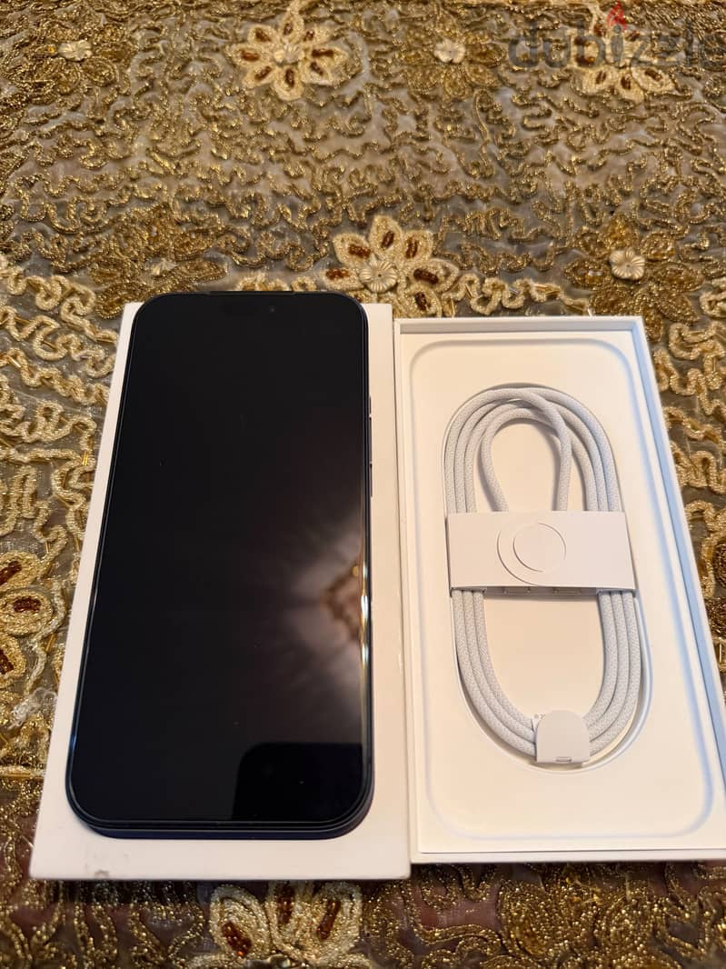 Apple - iPhone 17 Pro Max 4