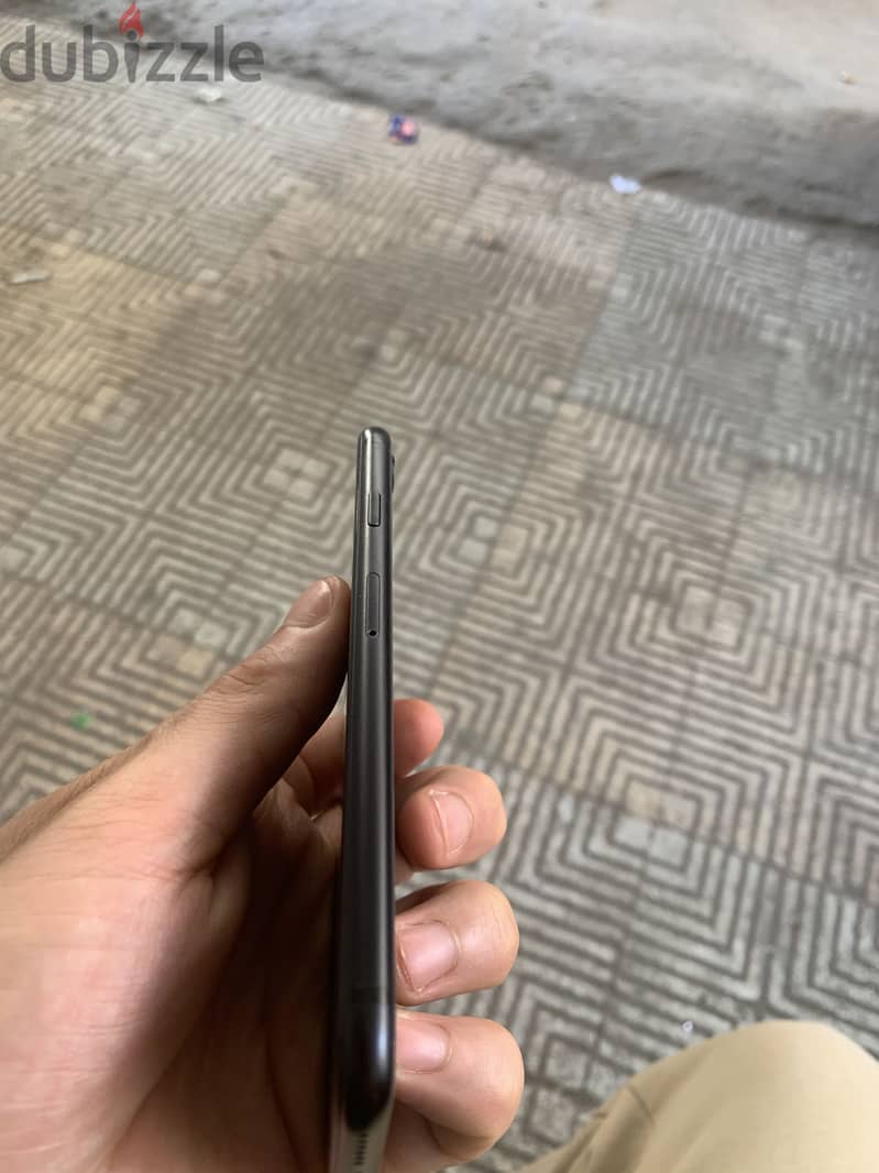 iPhone SE 2020. Zirooo 4
