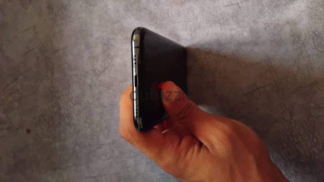 Apple - iPhone XS 3