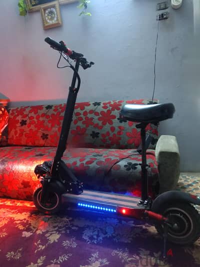 اسكوتر كهربائية  2025