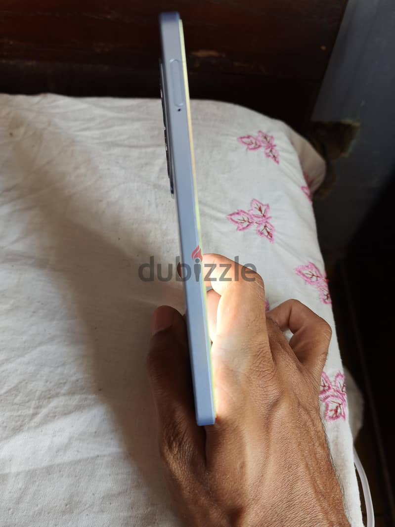 OPPO reno 11F 3