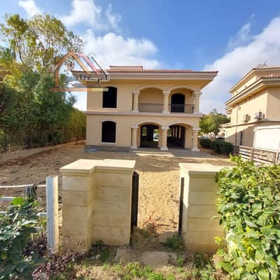 Villa for sale in Madinaty detached Model G wide garden view at an attractive price