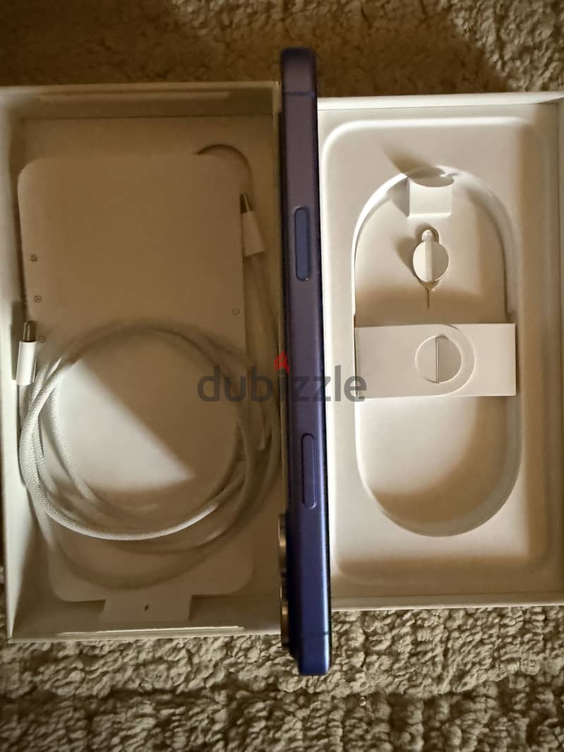 Apple - iPhone 16 Plus 3
