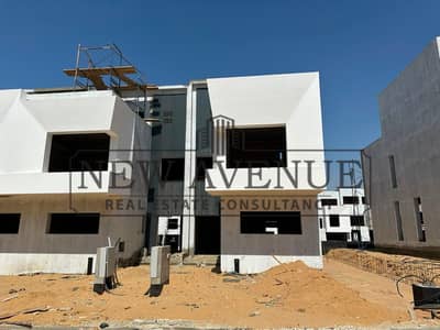 Lowest price and lowest over near delivery for townhouse villa for sale in Eastshire ( El Qamzi ) 3 bedrooms with installments