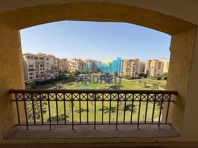 For rent in Madinaty an apartment 211m in b3 wide garden view