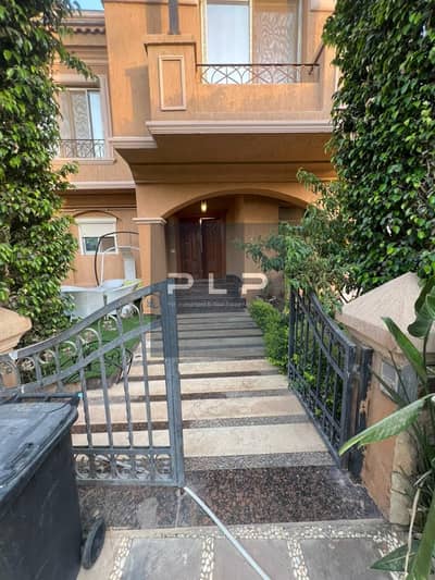 Corner townhouse for sale at below-market price (resale); ready to move-in. Fully finished, includes air conditioning, and features an open view