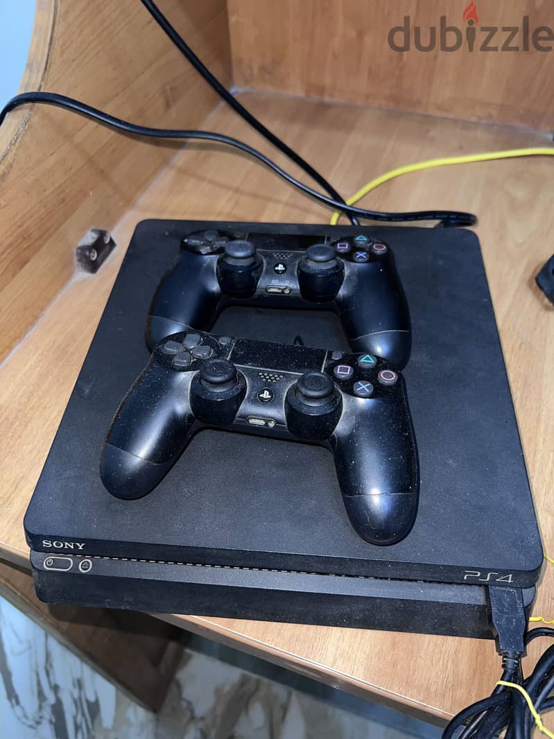 Playstaion 4 Slim 1TP 2