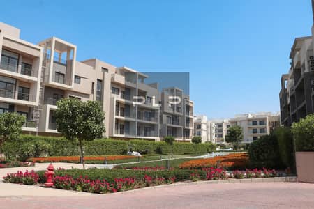 بنتهاوس تشطيب كامل بالمكيفات ومطبخ إيكيا مزود بأجهزة للبيع في فيفث سكوير المراسم  Fifth Square Al Marasem