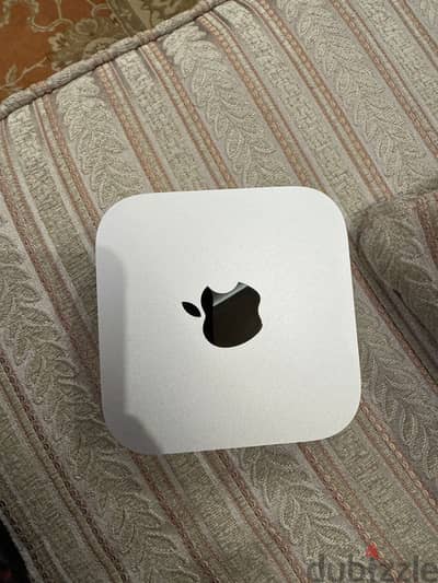 Mac Mini M4(256Gb-12 RAM) As New Without Box (just box picture)
