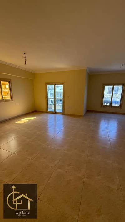 Special apartment 3 bed for rent best price only  25k