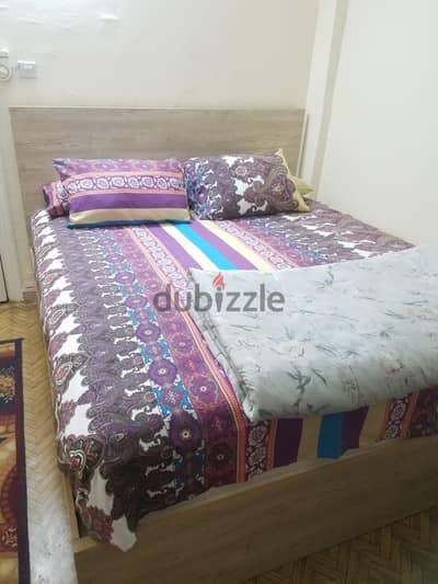 غرفة نوم MDF عالي الجودة – حالة ممتازة
