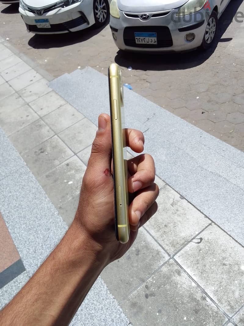 Apple - iPhone 11 3