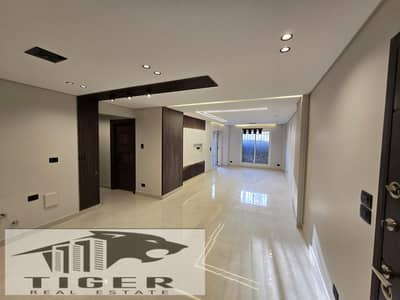 For sale an apartment in b3 ground floor with a garden 98 meters with a garden 45 meters
