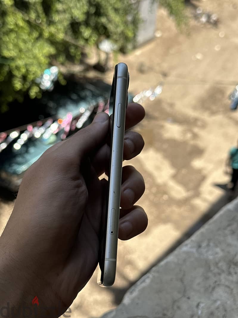 Apple - iPhone 11 1