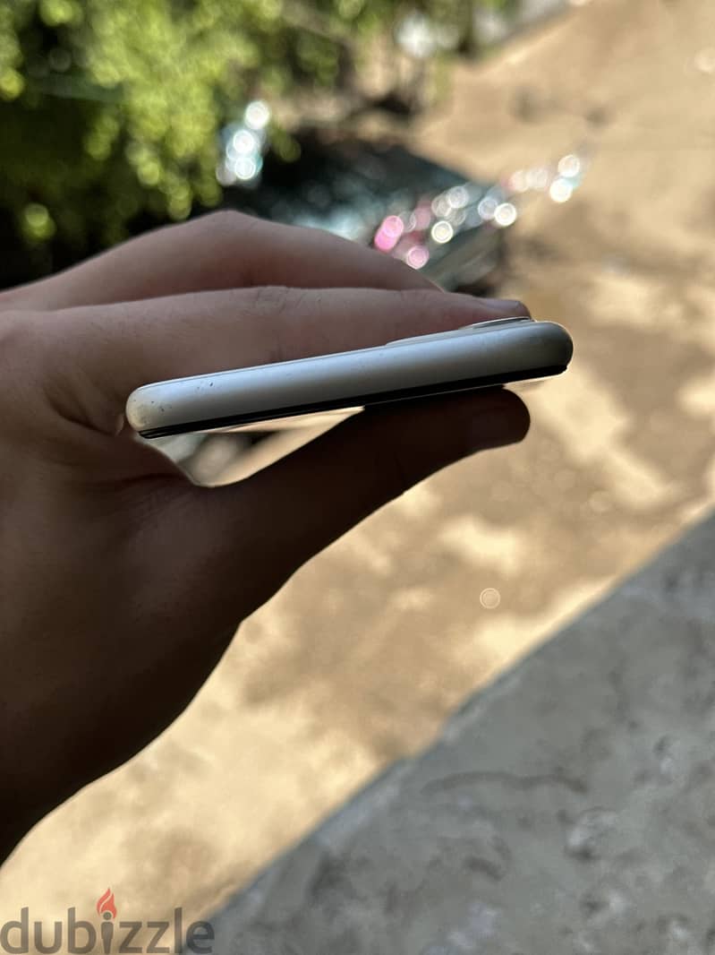 Apple - iPhone 11 3