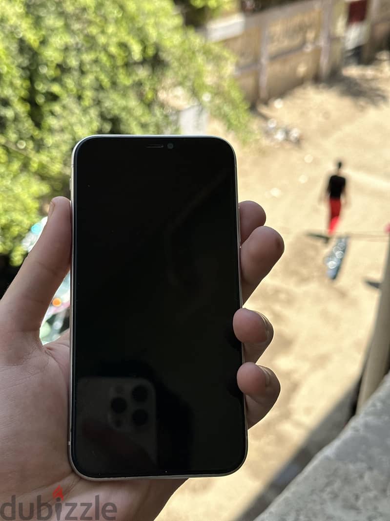Apple - iPhone 11 5