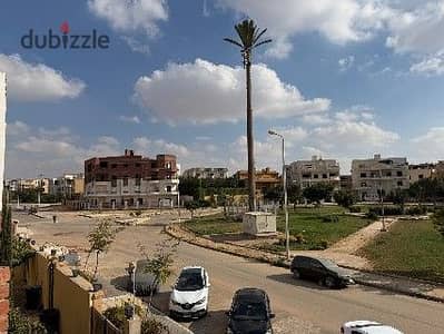 شقه 170م علي فيو جاردن من المالك مباشر  نص تشطيب خطوات لفاليو مول خطوات لمول تاون سنتر 30ثانيه لطريق الشباب قريب من كمبوند دار مصر