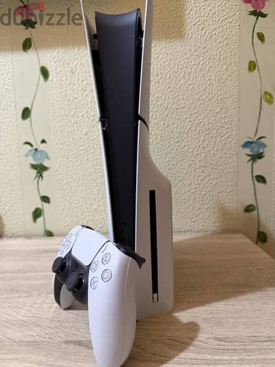 PlayStation 5 slim استخدام أسابيع معاه كل حاجته